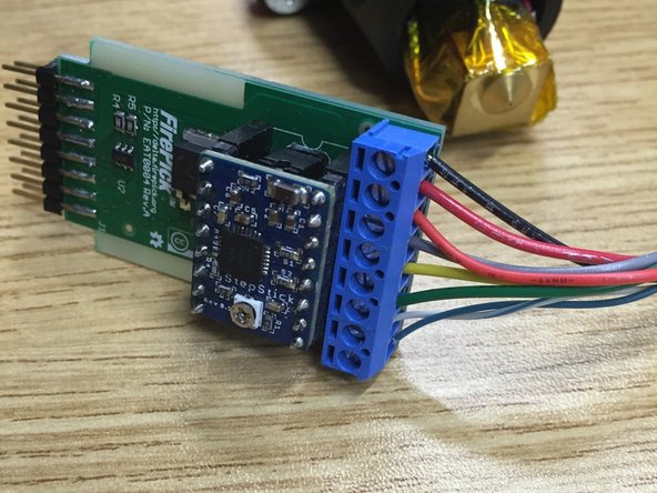 Insert wires into the terminal block of the EAT0004 as shown.