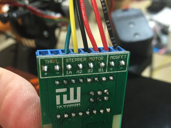 Ensure that the SMT modular tool is connected as shown.