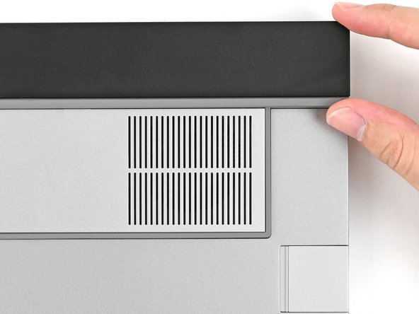 There should be no gaps between the laptop and the module when it's installed correctly.