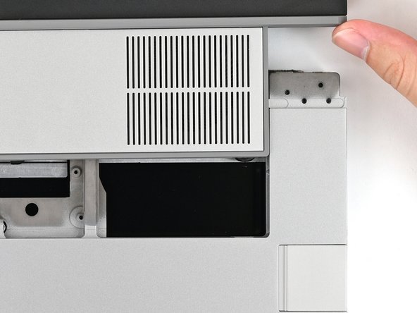 When installing the module, keep it level to the laptop so it doesn't buckle on the rails.