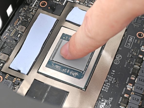 If you have trouble handling your thermal pad, you can store it in your fridge for a few minutes to make it more rigid.