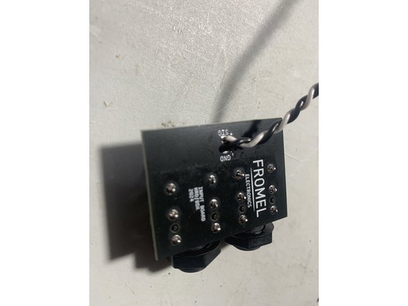 If your kit came with the Fromel input jack PCB follow the instructions below