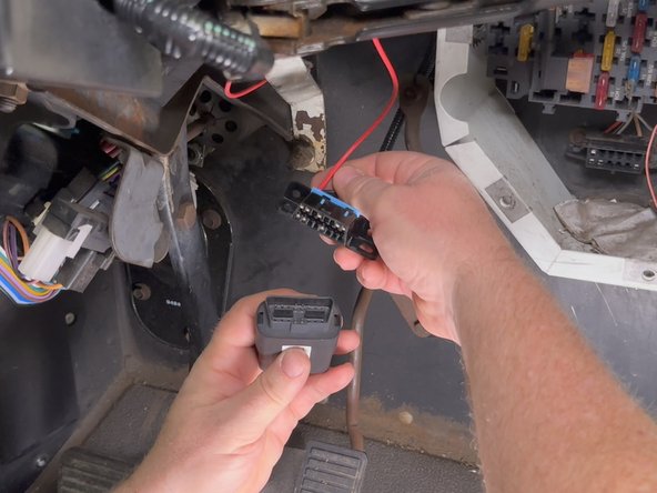 Connect the GO Device to the female 16-pin connector on the HRN-CL06T4U Harness.