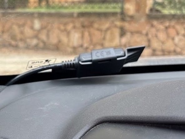 Install SPR-NFCBRKTV2ASY, by peeling the 3m double side tape and securing to the windscreen.