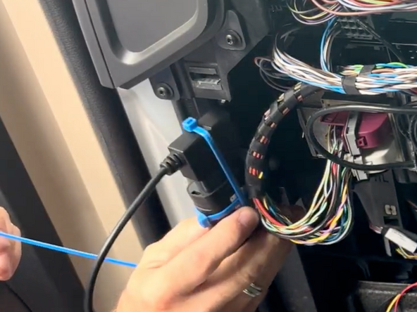 Securely mount the GO device using at least 2 cable ties.