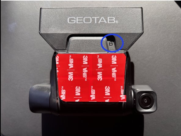 Push the bracket until you hear a click and see the padlock engraved.