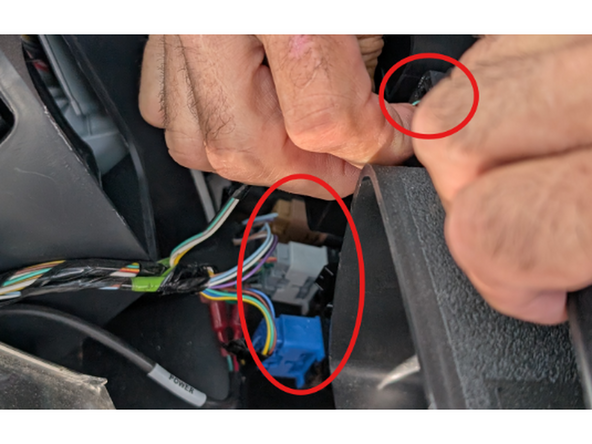 Ensure all the interfering connectors are remoced from the dash cover side.