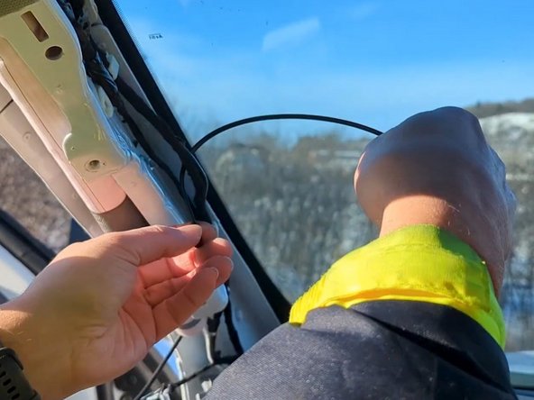 Use cable ties to secure the wiring.