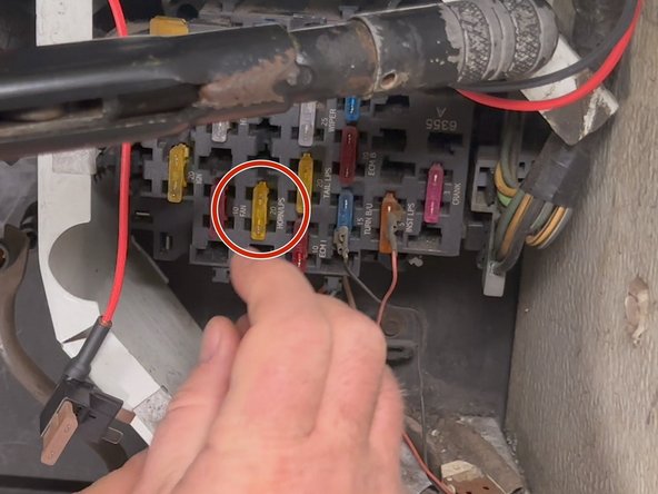 Remove the HORN/LPS fuse.