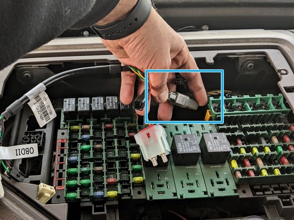 Connect the HRN-CE10K2 to where the terminating resistor was removed.