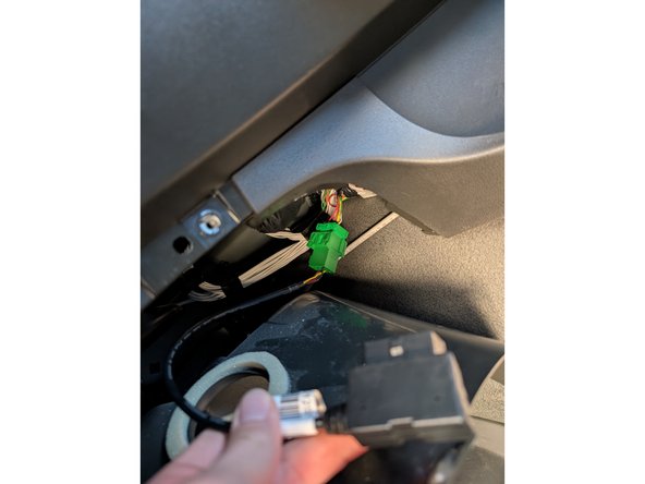 Clip the GO9B into the bracket of the SPR-INSTALLBAG.