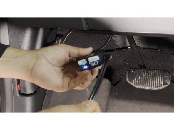 Plug the GO Focus Plus cable into the IOX port.