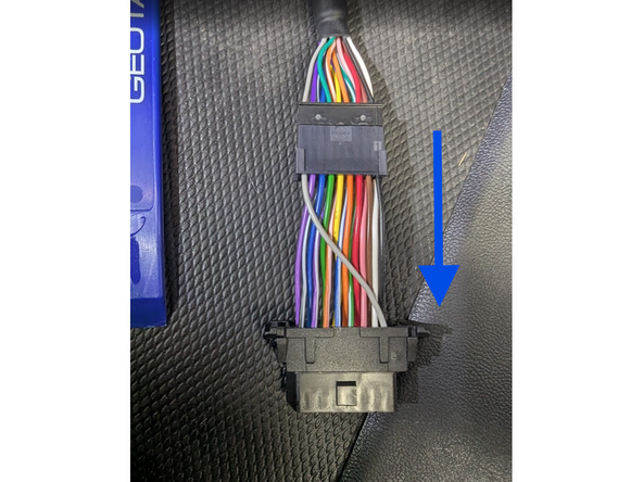 Select adaptor 8 from the harness kit and clip it into place as shown