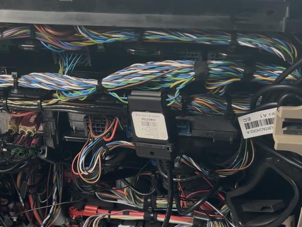 Secure the device and all its connections using cable ties.