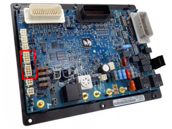 Smart Reefer 4 Controllers: J12 (CAN1) or J13 (CAN2)