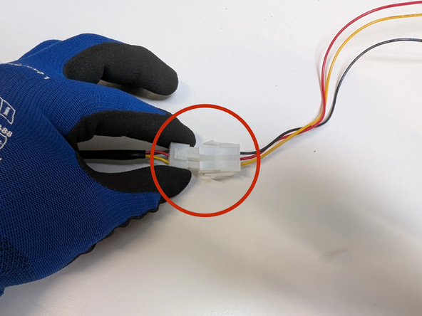 Connect the other part of HRN-CW03K3 with the Go device and secure the connection of the IOX-CLAMP and the OBD interface with cable tie.