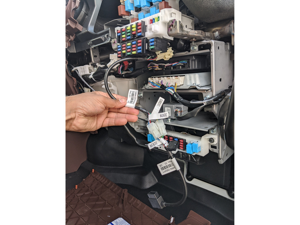 Plug the HRN-CM24Y1 into the HRN-CH10A2. Be sure to connect both the J1939 and OBD-II 6-pin connections.