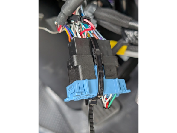 Connect the harness to the vehicle diagnostic port.