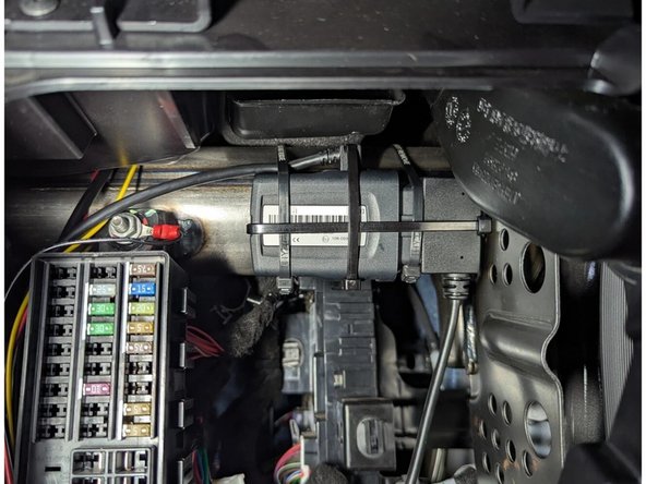 Plug the GO device into the HRN-CW03K3-A harness and secure it with a cable tie.