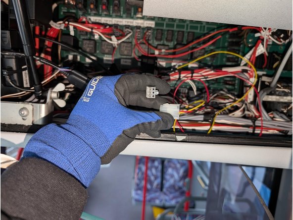 Connect the white connectors of the HRN-CW03K3 to each other.