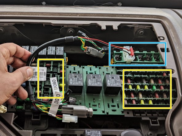 Connect the white 2-pin connector from the kit into any spare constant power slot.