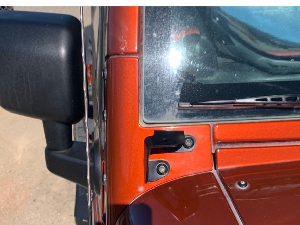 Torque hardware to 15 lb-ft [20Nm]