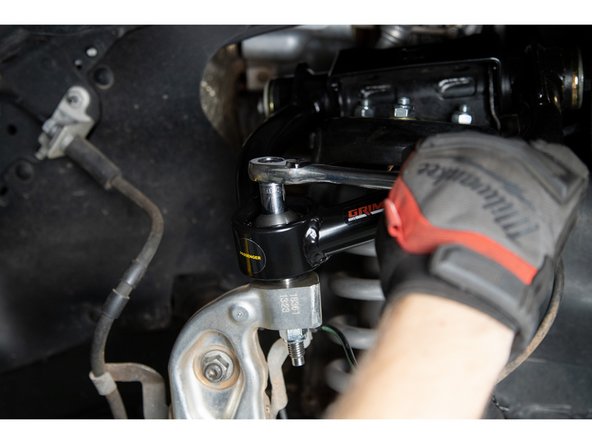 Torque 12 point cap screws to 90 lb-ft [122 N-m]