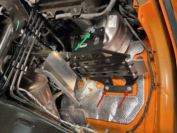 Wrangler and Gladiator models will use different mounting bracket holes for the lower MC stud. The extra bolt holes provided in the top of the compressor bracket allow mounting of an ARB Manifold (Part # ARB171503), allowing the connection of multiple air lockers to a single compressor. Additional wiring is required.