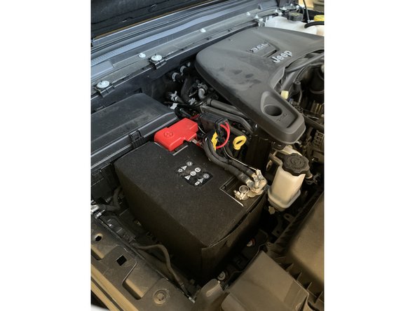 Three 6 gauge M8 stud size ring terminals are needed to connect the ARB Twin Compressor Harness to the battery terminal ends. M8 ring terminal ends are required and do not come with the ARB compressor harness.