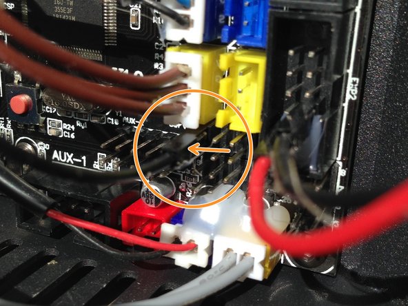 Nous déclinons toute responsabilité en cas de mauvais branchement de l'utilisateur !