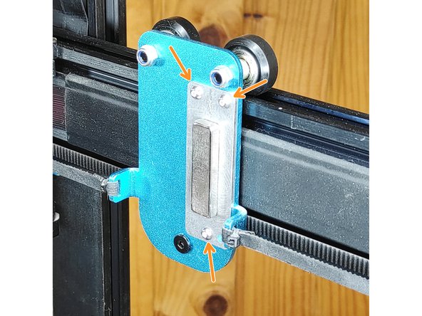 Fixer le support aimanté avec les 3 vis fourni (M3x6mm).