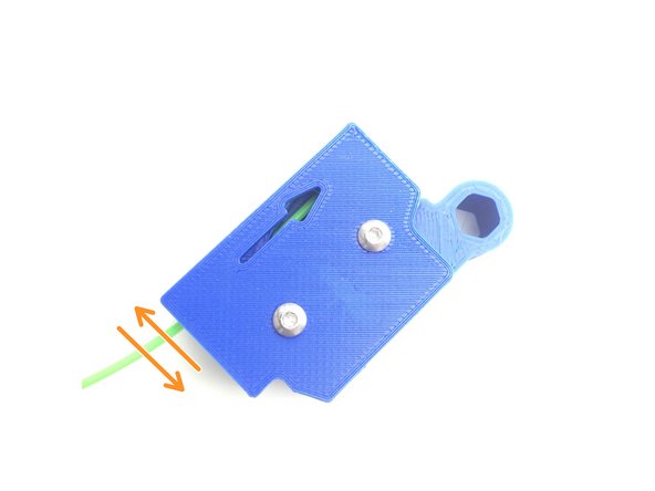 Inserez un bout de filament et contrôlez que le endstop &quot; clique&quot; quand vous ouvrez/fermez la partie pivotante.