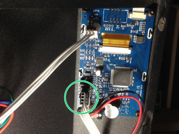 Téléchargez le software Arduino en version 1.8.5 pour faire la mise à jour du firmware de la carte.