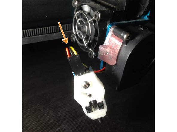 Connectez le cable sur le capteur ( attention au sens !!)