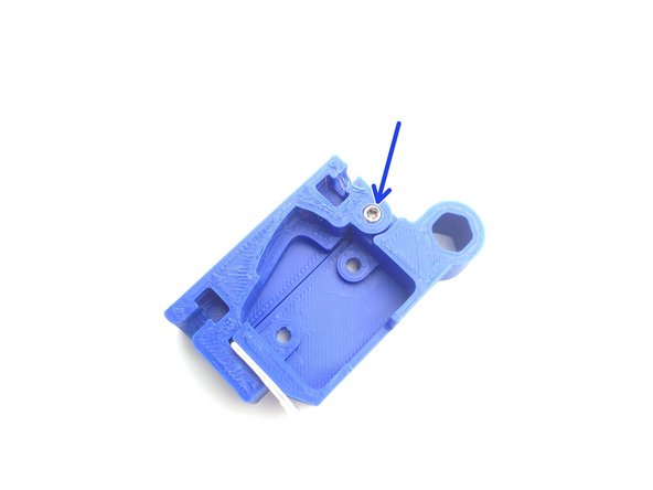 Vissez la vis sans tête M4 x 14 mm au ras de la pièce