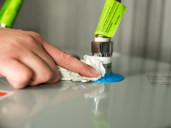 Dry the pipe connections so that any drips or leaks will be apparent.