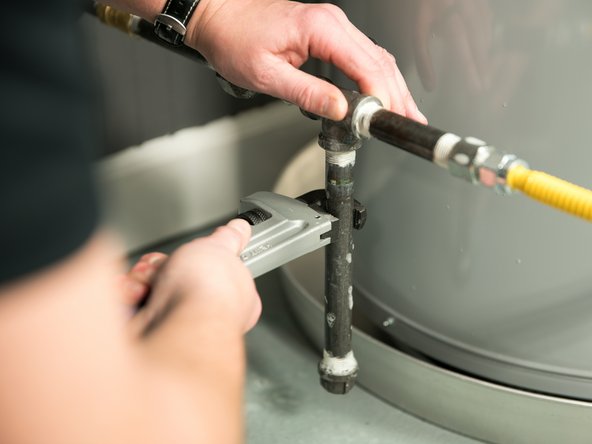 Continue to apply liberal amounts of soap bubble solution.