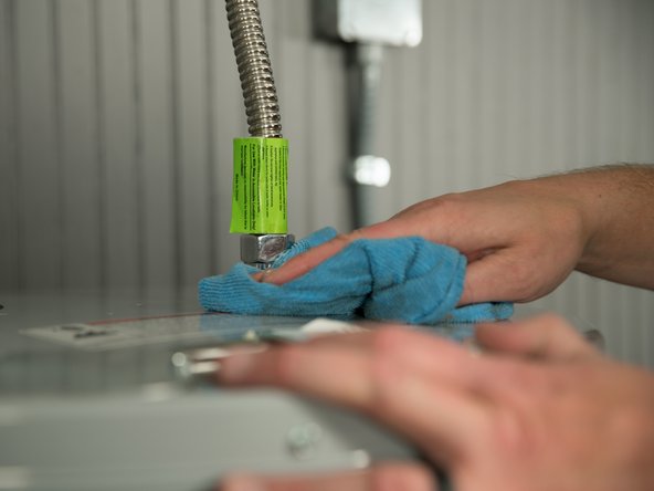 Dry the pipe connections so that any drips or leaks will be apparent.