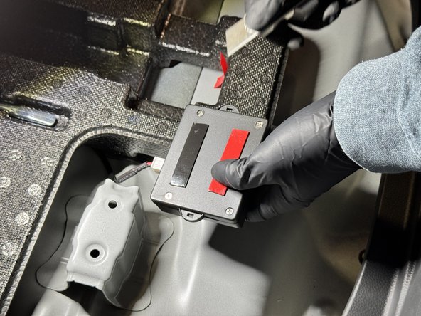 Connect both wiring harnesses to the controller box.