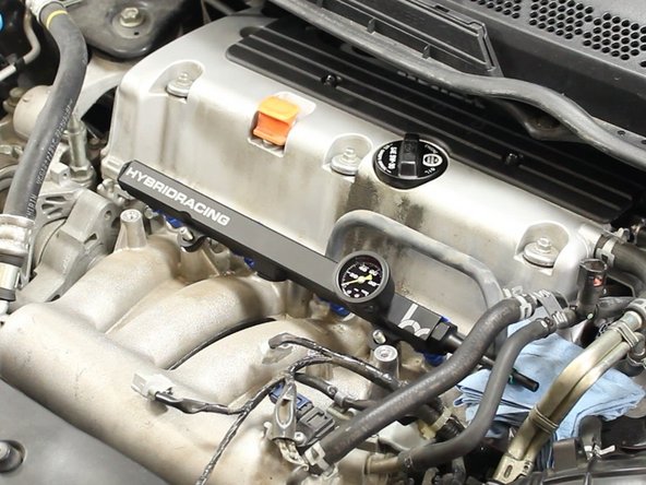 Use a small amount of fuel or oil on the injector o-rings to ease in the installation of the injectors into the manifold.