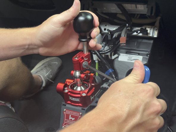 The offset must either be in the forward position (10 to 2 on a clock) or the rearward position (8 to 4 on a clock). The offset or rod will contact your console if you have it mounted to the side.