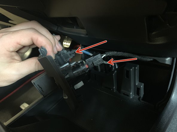 Unplug the 12v connector and the smartphone USB connector.