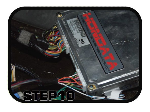 Plug the K-series engine harness into the K-series ECU. Plug the white E plug connector from the Hybrid Racing harness into the ECU.