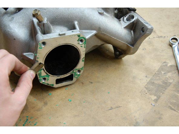 If you’re boring your own manifold, a die grinder or high-speed drill can be used with a grinding stone or sanding drum to bore the manifold from its 63mm stock size up to the outside edge of the circle you traced in step 1.