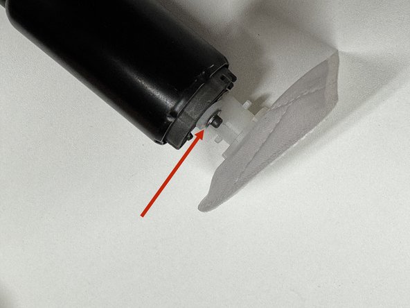 Use the supplied filter and retaining clip.