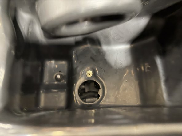 Install the supplied bolt to hold the airbox section to the box.