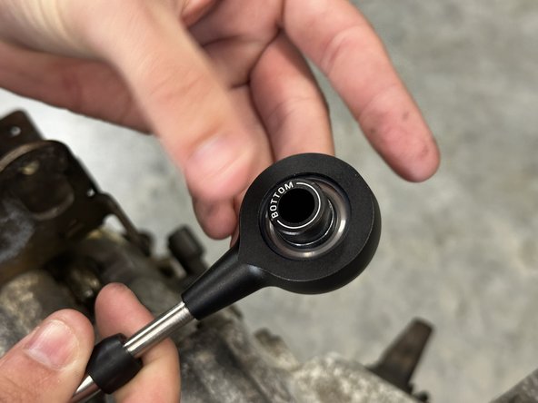 Install the correct bushing insert and secure it with the included retaining ring. Please refer to step 5 and make sure you use the correct part.