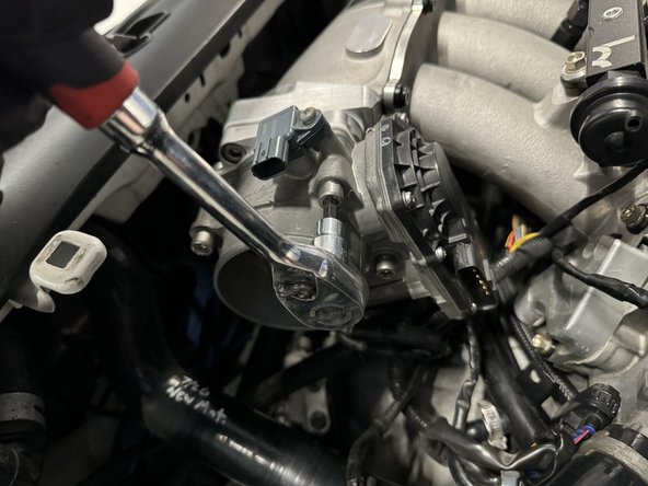 Tighten to 16 lbf-ft using 6mm Allen/Hex drive.