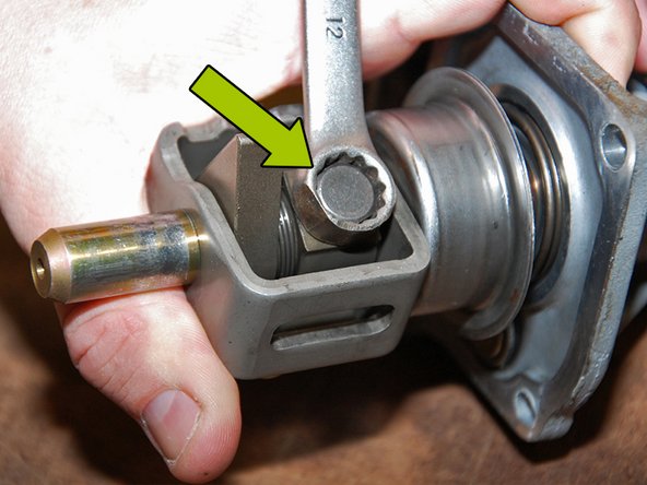 With the assembly out on, we can now swap the springs. This step is much easier if you have an another person helping you.