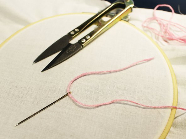 Cut the embroidery thread to your desired length